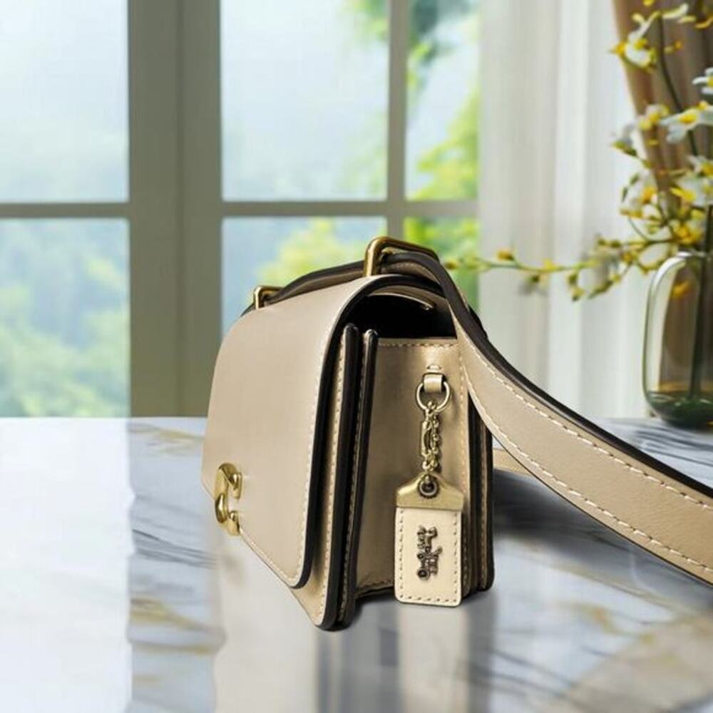 Coach Bandit Monochrome Crossbody Bag CD724 - Picture 3 of 8